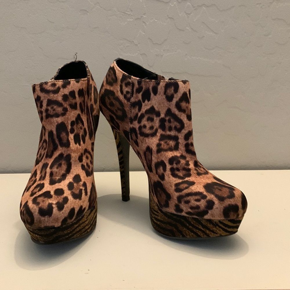 Material girl leopard print platform booties w/5 “ heel and 1 1/4” platform